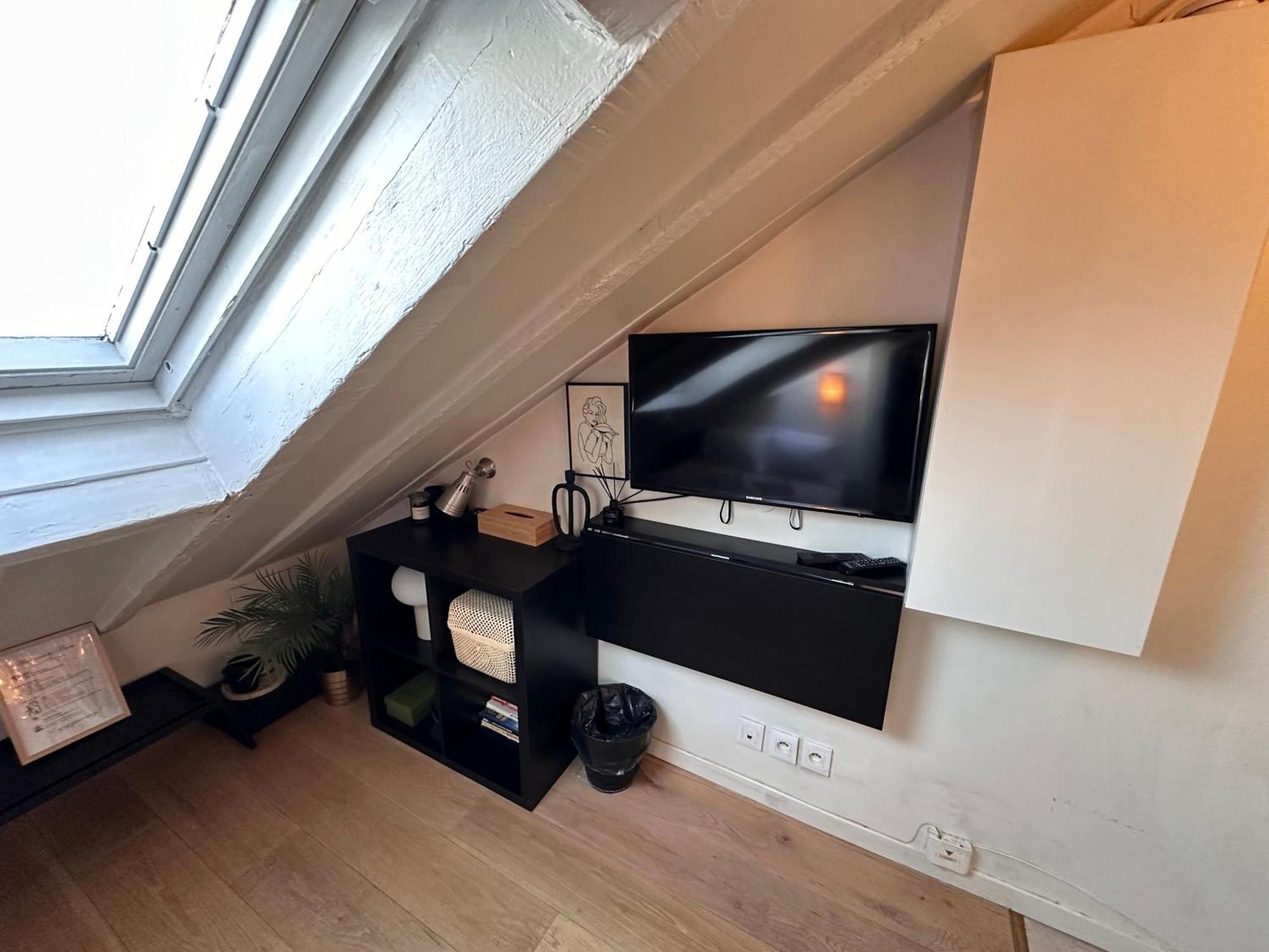 Marais Rooftop Studio - Metro Filles Du Calvaire Lejlighed Paris Eksteriør billede